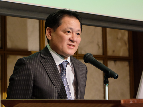 １８年の展望について語る齋藤勝久社長